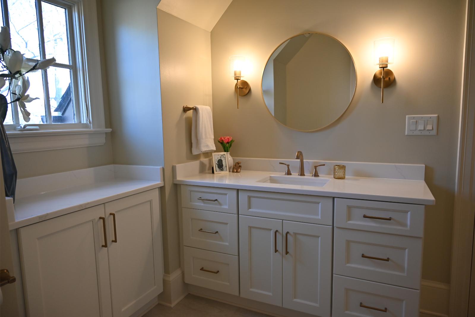 Luxurious Powder Room
