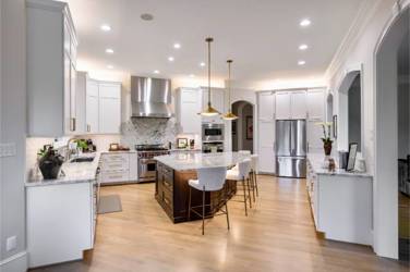 Mouser Frameless Kitchen