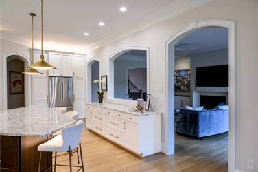 Mouser Frameless Kitchen