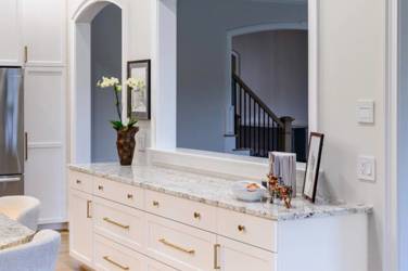 Mouser Frameless Kitchen