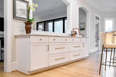 Mouser Frameless Kitchen