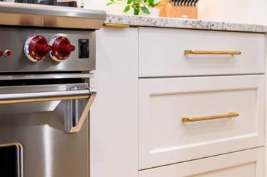 Mouser Frameless Kitchen