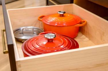 Mouser Frameless Kitchen