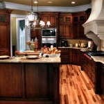 custom kitchen cabinet desigs by Carolina Cabinet Specialist